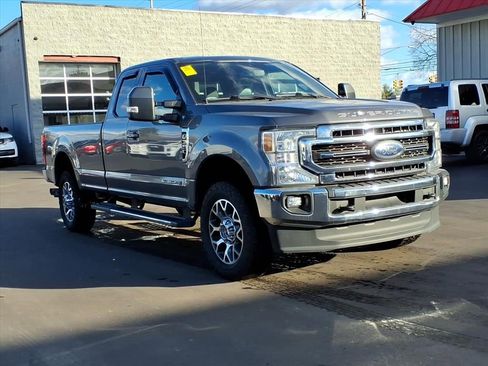 Used 2021 Ford F350 Lariat w/ Lariat Value Package AWD/4WD image 7