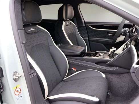 New 2025 Bentley Flying Spur Plug-In Hybrid image 20