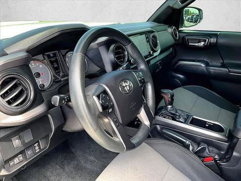 Used 2021 Toyota Tacoma TRD Sport RWD image 14