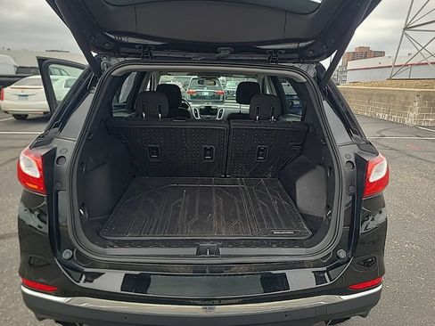 Used 2018 Chevrolet Equinox LT w/ Sun & Infotainment Package AWD/4WD image 12