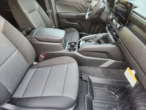 New 2026 Chevrolet Colorado W/T w/ WT Custom Package AWD/4WD image 18