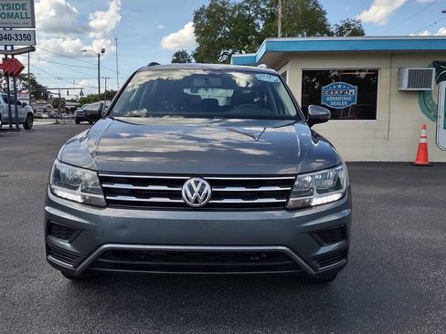 Used 2019 Volkswagen Tiguan S w/ Driver Assistance Package FWD image 2
