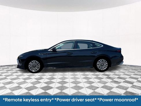 New 2026 Hyundai Sonata SEL FWD image 4