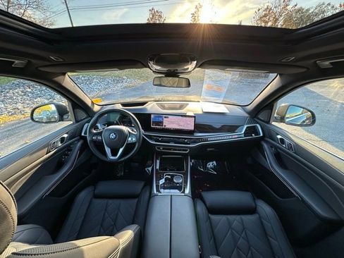 Certified 2024 BMW X5 xDrive40i w/ Premium Package image 12