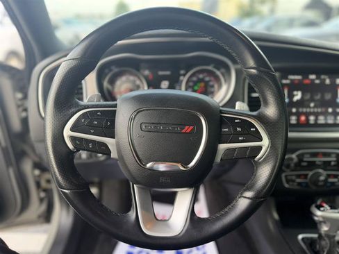 Used 2018 Dodge Charger R/T RWD image 12