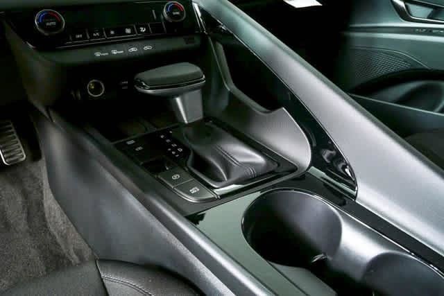 New 2026 Hyundai Elantra SEL FWD image 33