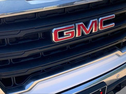 Used 2020 GMC Sierra 1500 2WD Crew Cab w/ Sierra Value Package image 25