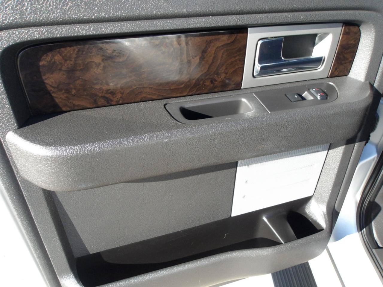 Used 2014 Ford F150 Platinum RWD image 16