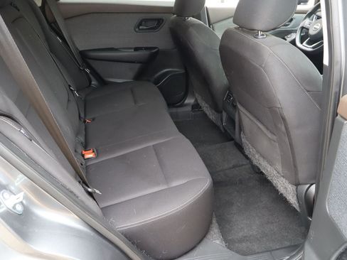 Used 2023 Nissan Rogue S AWD/4WD image 17