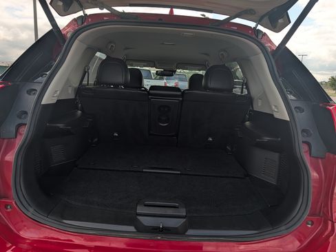 Used 2017 Nissan Rogue SL AWD/4WD image 18