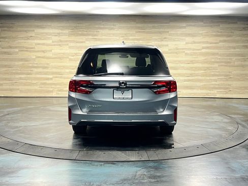 Used 2025 Honda Odyssey EX-L image 17