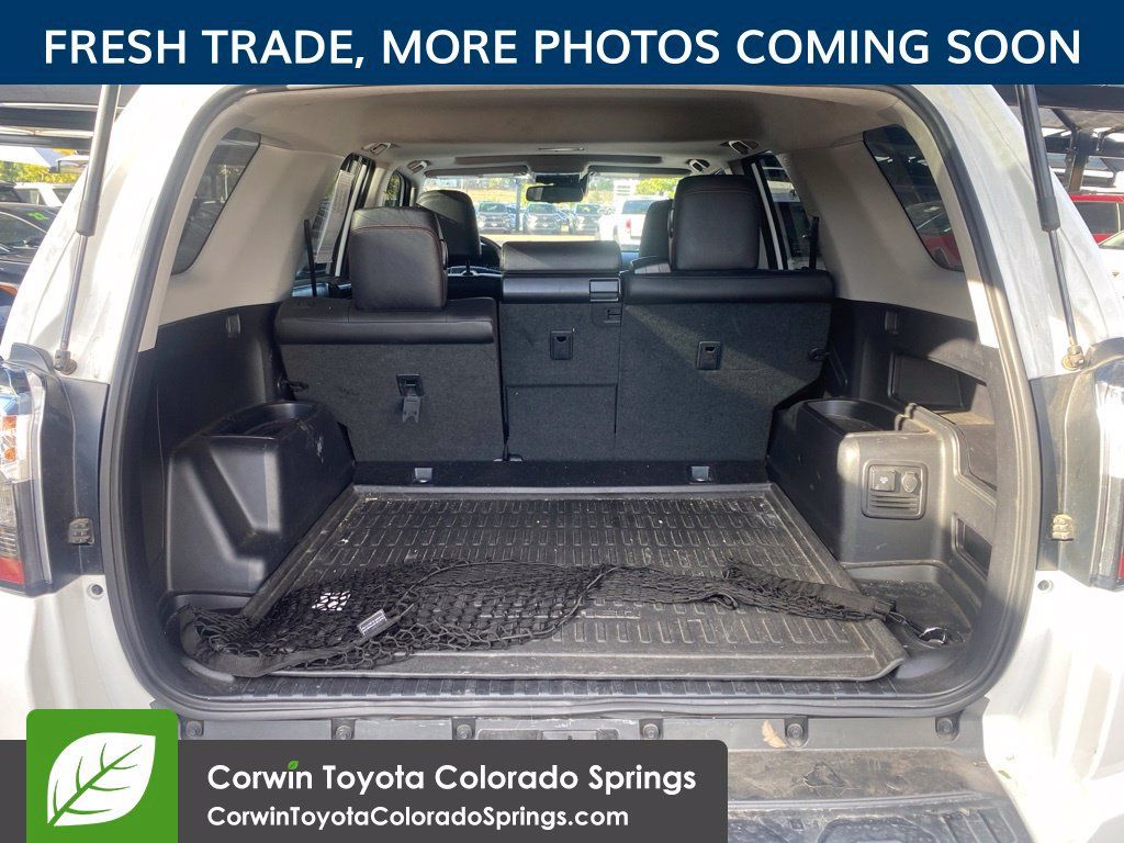 Used 2021 Toyota 4Runner Venture w/ Moonroof Package AWD/4WD image 12