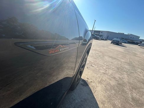 New 2026 Volkswagen Atlas Peak Edition image 24