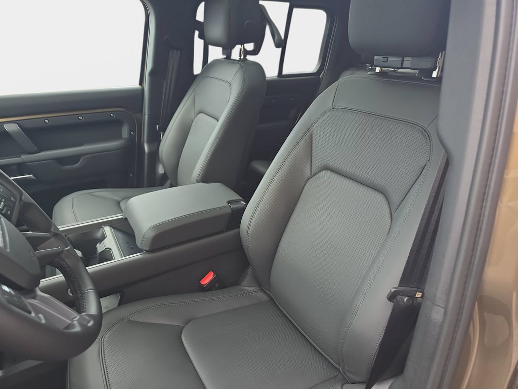 New 2026 Land Rover Defender 110 X-Dynamic SE AWD/4WD image 12