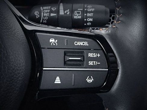 Certified 2025 Honda HR-V Sport image 12