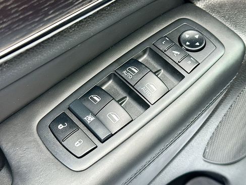 Used 2021 Jeep Grand Cherokee High Altitude image 18