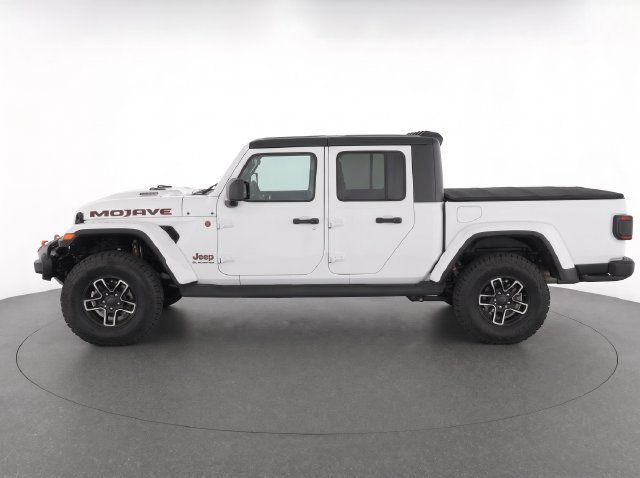 Used 2025 Jeep Gladiator Mojave AWD/4WD image 5