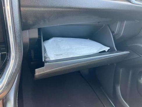 Used 2025 GMC Yukon XL Denali image 36