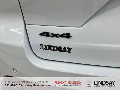 New 2025 Jeep Grand Cherokee Limited w/ Luxury Tech Group II image 8