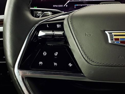 Used 2025 Cadillac Escalade ESV Sport Platinum w/ LPO, Floor Liner Package AWD/4WD image 20