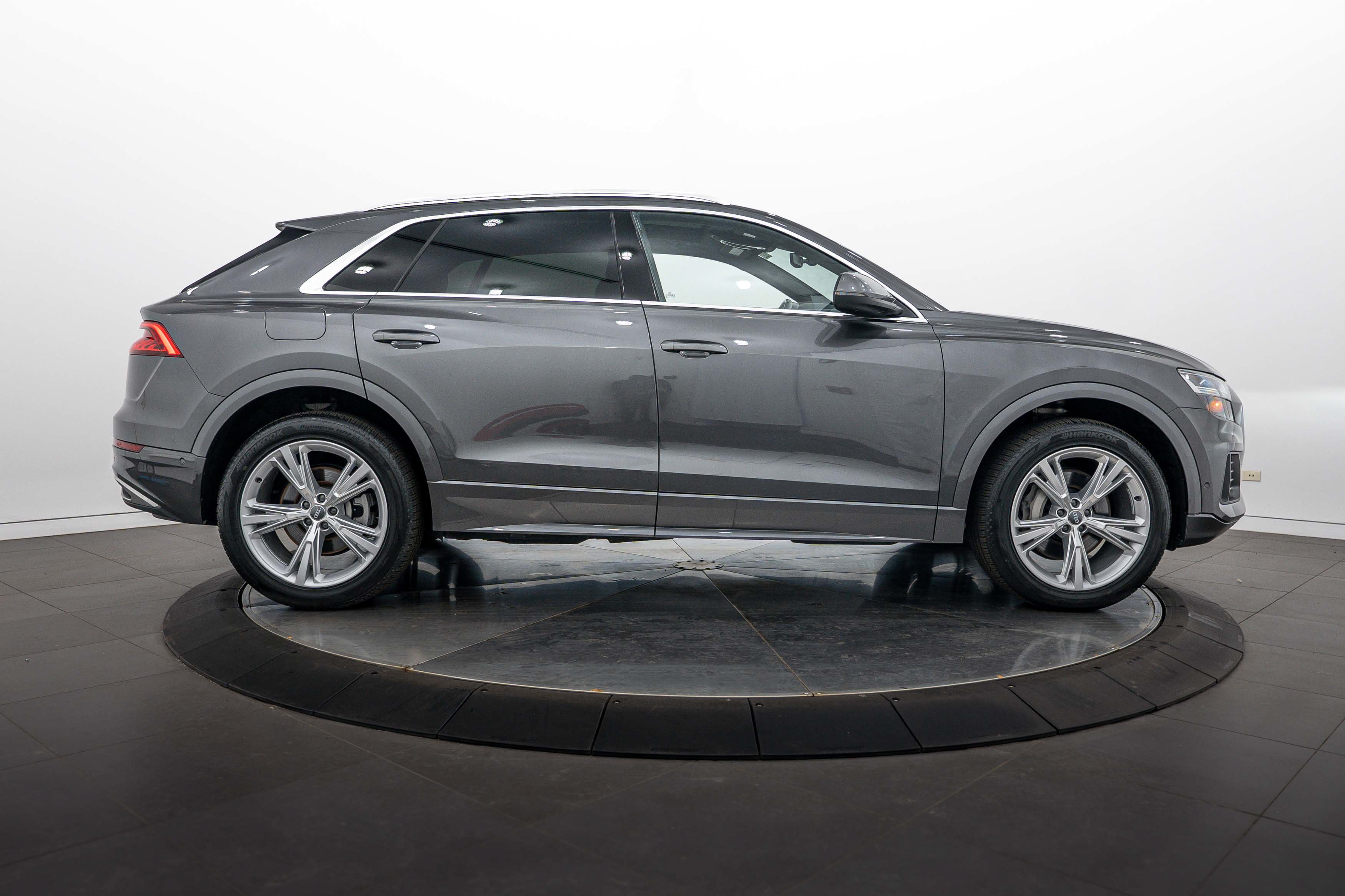 Used 2020 Audi Q8 Premium Plus AWD/4WD image 3