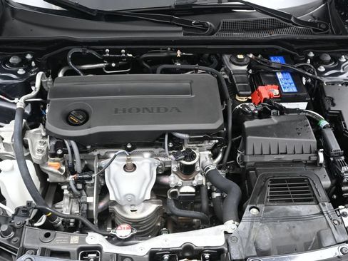 Used 2025 Honda Civic Sport image 12
