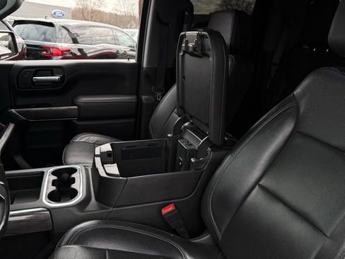 Used 2019 Chevrolet Silverado 1500 LTZ image 30