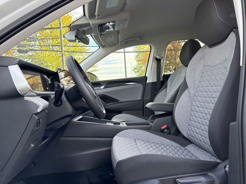 New 2025 Volkswagen Tiguan S image 3