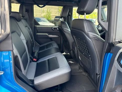 Used 2023 Ford Bronco Black Diamond AWD/4WD image 26
