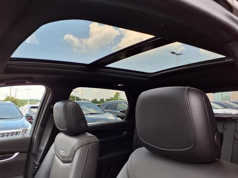 New 2025 Cadillac XT5 Premium Luxury w/ LPO, Floor Liner Package image 15