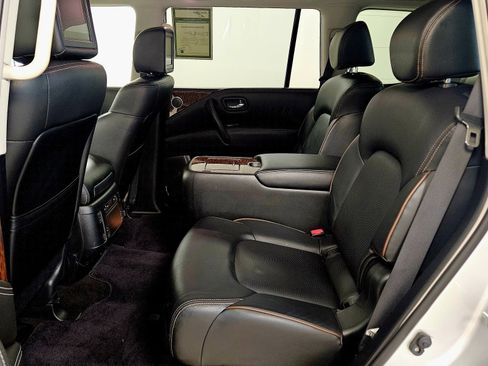 Used 2019 Nissan Armada Platinum w/ Captain's Chairs Package image 11