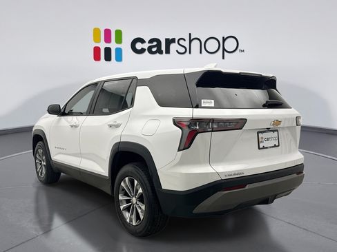 Used 2026 Chevrolet Equinox LT FWD image 3