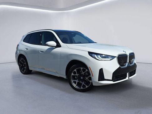 New 2026 BMW X3 xDrive30i w/ M Sport Package AWD/4WD image 2