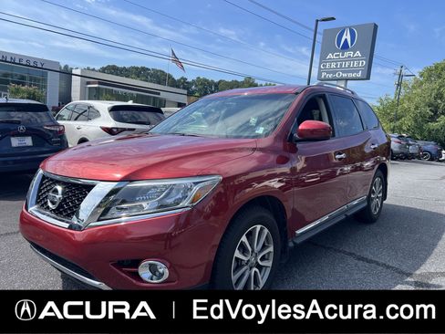 Used 2015 Nissan Pathfinder SL FWD image 1