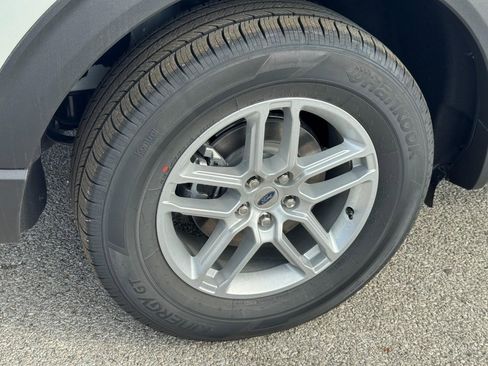 New 2026 Ford Explorer Active image 4