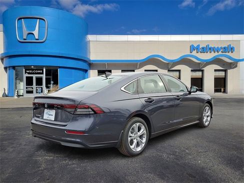 New 2025 Honda Accord LX image 3