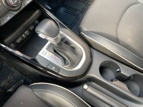 Used 2021 Kia Forte GT-Line image 16