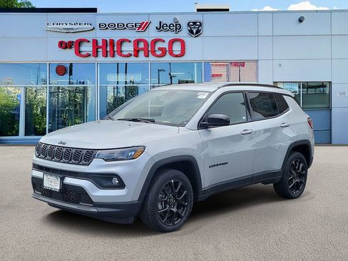 Certified 2025 Jeep Compass Latitude w/ Altitude Special Edition image 3
