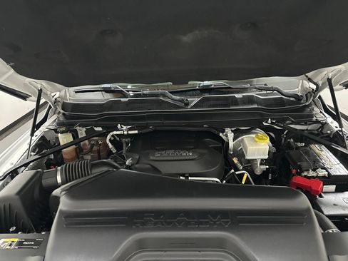 Used 2019 RAM 3500 Tradesman RWD image 6