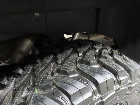 Used 2023 GMC Sierra 2500 AT4 w/ AT4 Premium Plus Package image 44