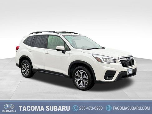 Used 2020 Subaru Forester Premium image 8