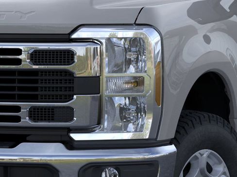 New 2026 Ford F350 XLT image 18