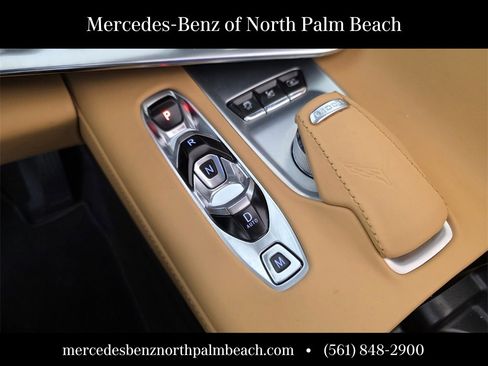 Used 2022 Chevrolet Corvette Stingray Premium Conv w/ Z51 Performance Package image 18