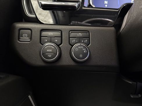 Used 2023 Chevrolet Silverado 1500 LT w/ Protection Package image 20