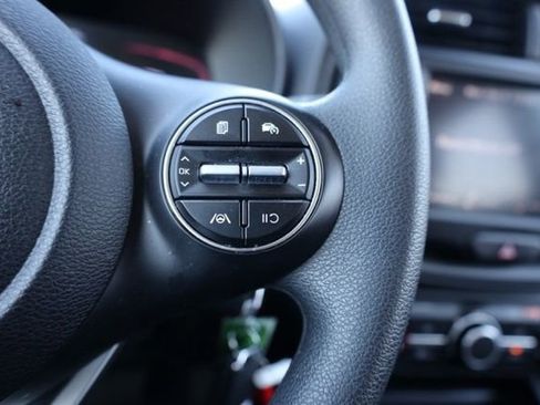 Used 2025 Kia Soul LX image 25