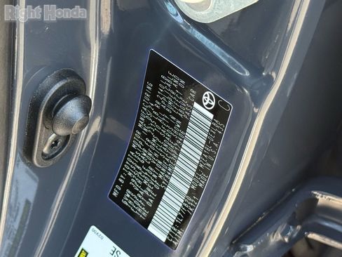 Used 2024 Toyota Corolla LE FWD image 33