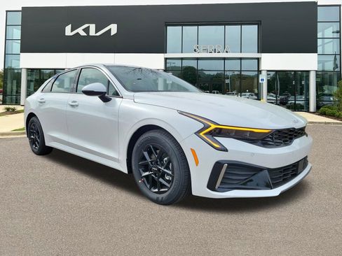 New 2026 Kia K5 LXS image 1