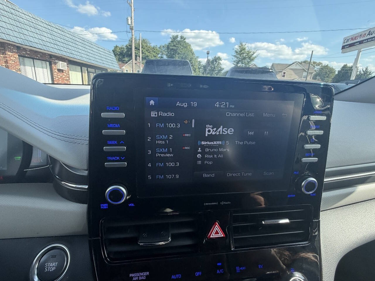 Used 2020 Hyundai Ioniq SE FWD image 43