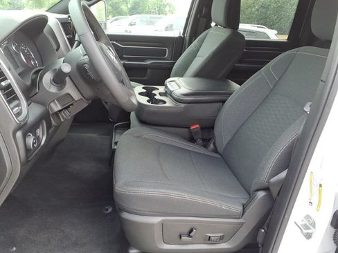 Used 2026 RAM 2500 Big Horn AWD/4WD image 3