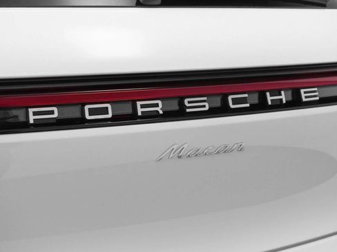 New 2025 Porsche Macan image 89